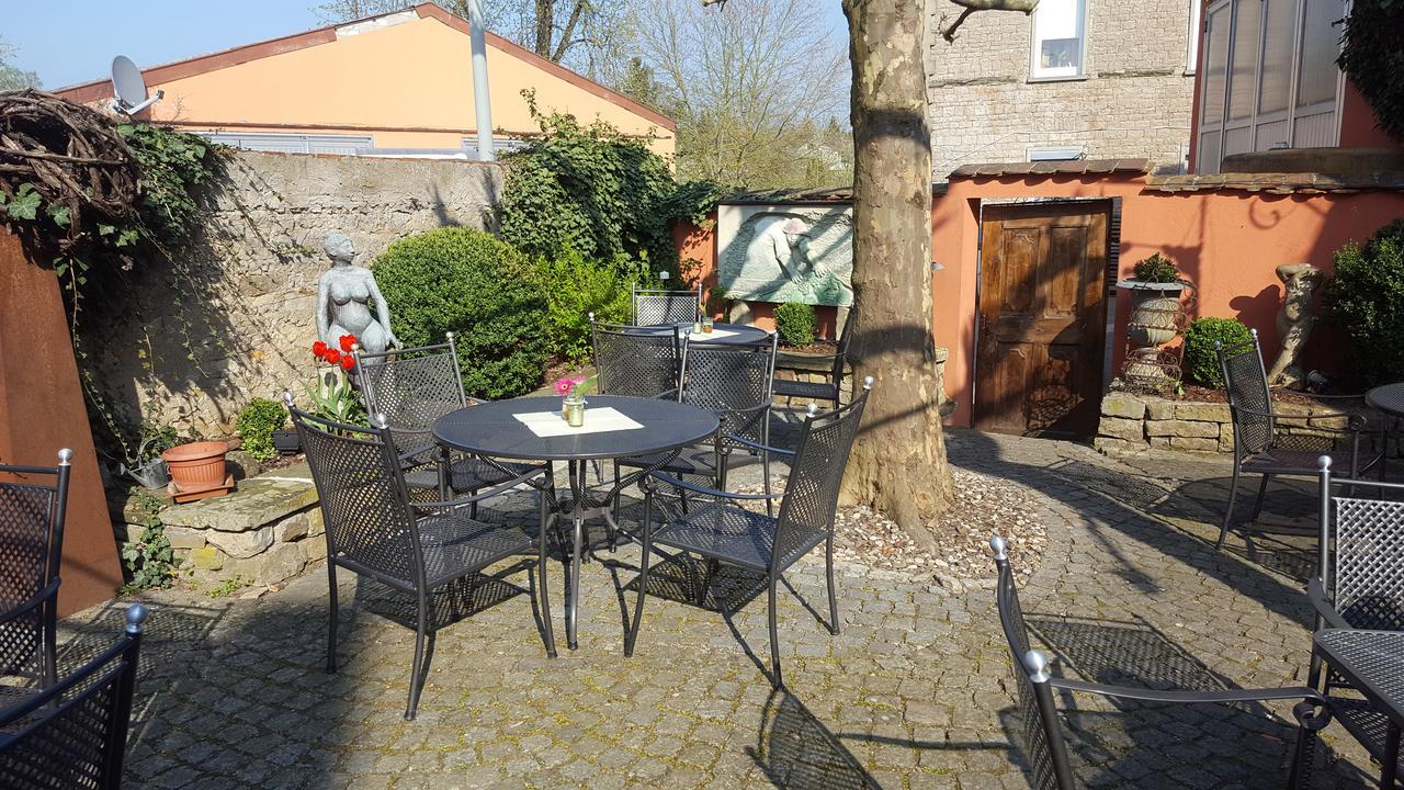 Gasthaus Krone Wiesentheid Bagian luar foto